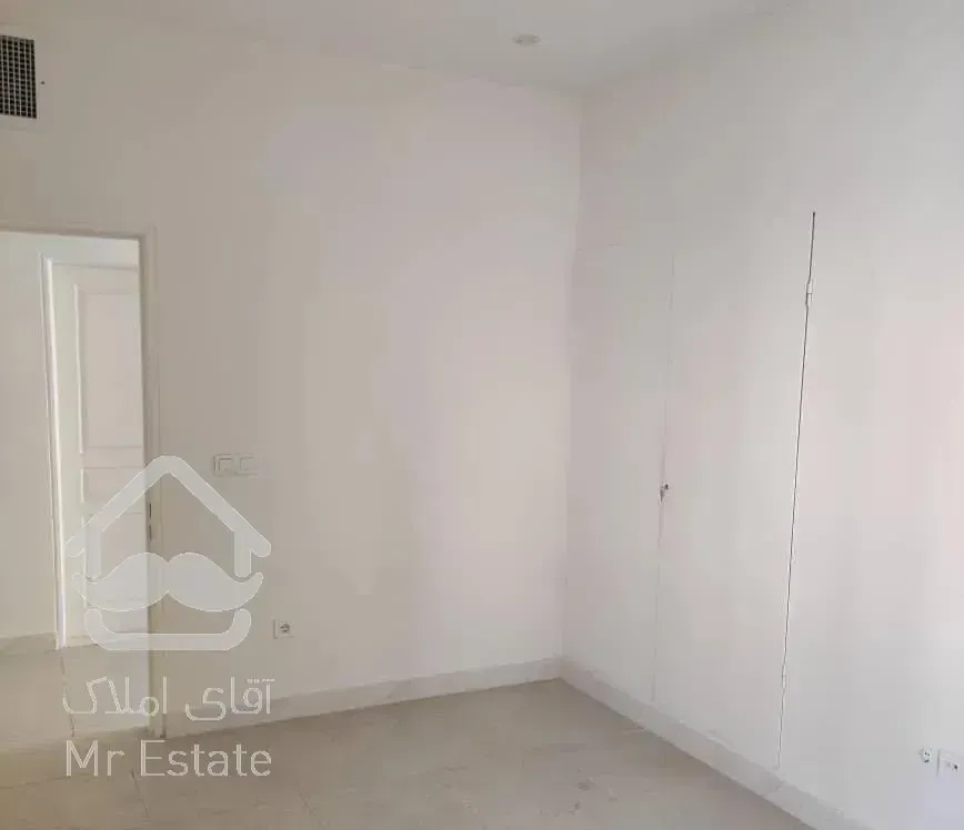 ۱۳۰ متر شهرک دانشگاه شریف بلوار اردستانی