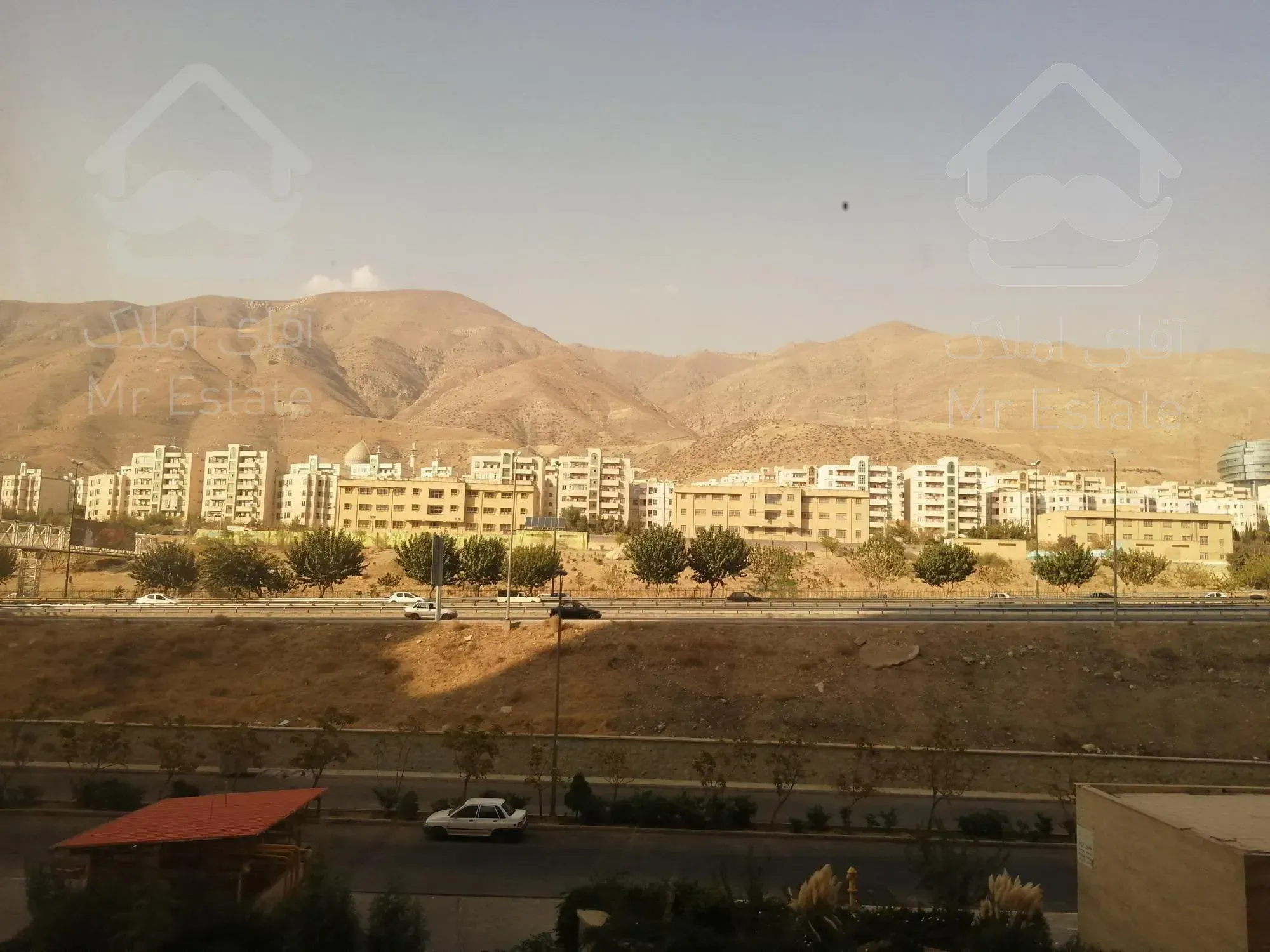 98متر برج عرفان سازنده خوش نام منطقه 22 دریاچه