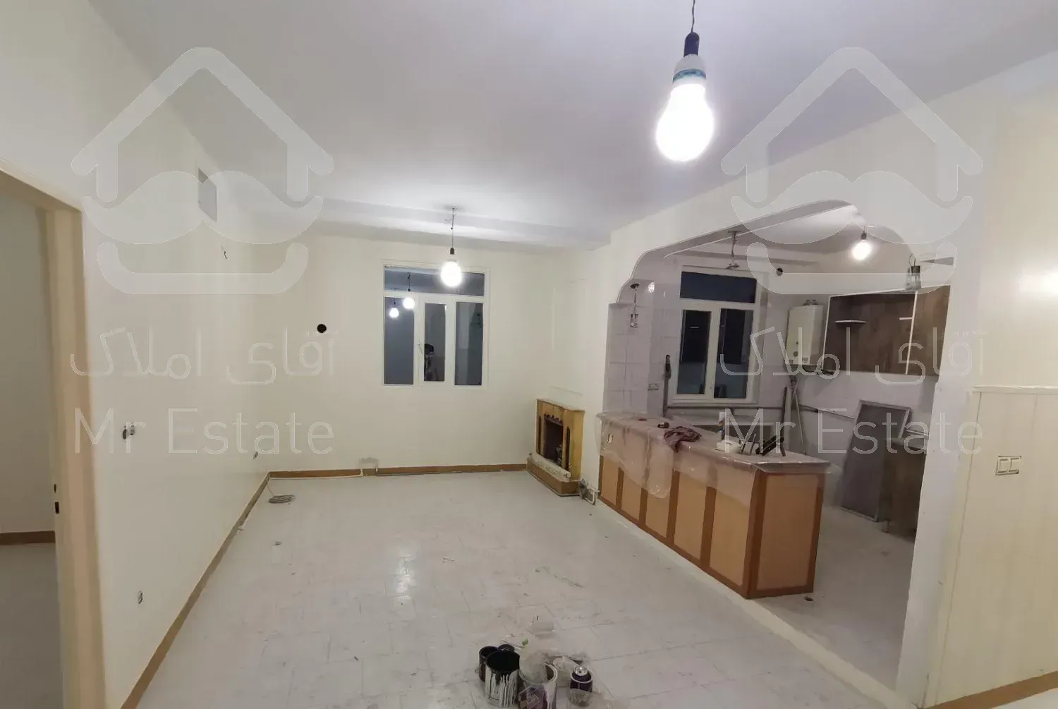 آپارتمان ۸۰ متری میدان ماهان خ انقلاب