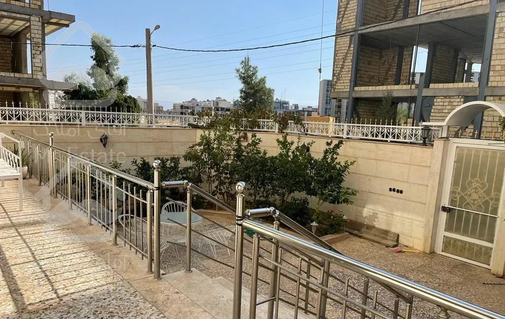 آپارتمان  135 متر واقع در تاچارا  کوچه 3 ملکی