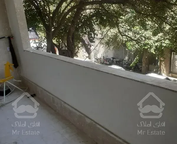 آپارتمانی ۱۴۵متری صفر