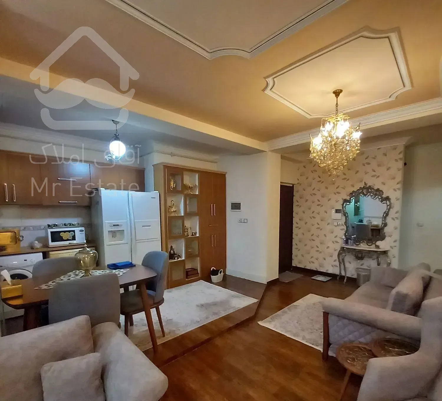 اپارتمان ۸۵ متری طبقه ۳ با اسانسور کوچه مطرح