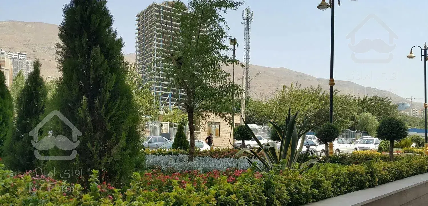 ۱۲۰متر ۲ خواب / کلید نخورده / دریاچه چیتگر