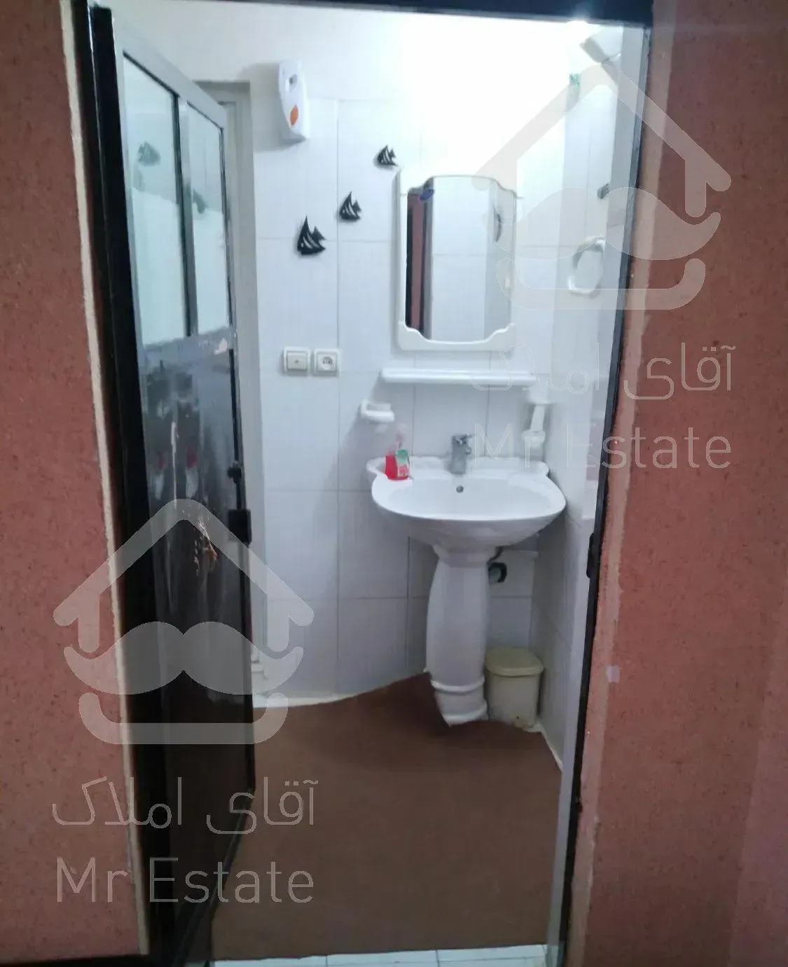 اطاقور جاده لیل خرما  کولر گازی دارد