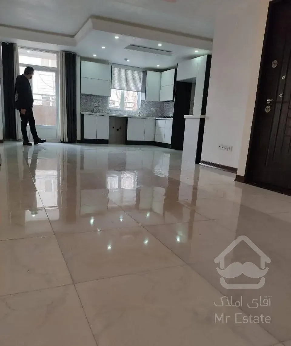 ۴۵متر/طبقه۱باپارکینگ/نورگیر/جمالزاده جمهوری