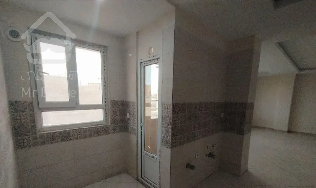 فروش آپارتمان نوساز خام ۸۹ متری در وصفنارد