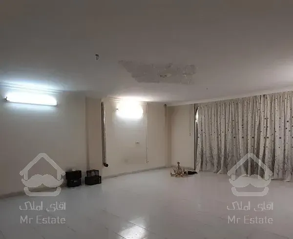 اجاره همکف۱۳۵متری دو خواب/خ کاوه ابتدای خ غرضی