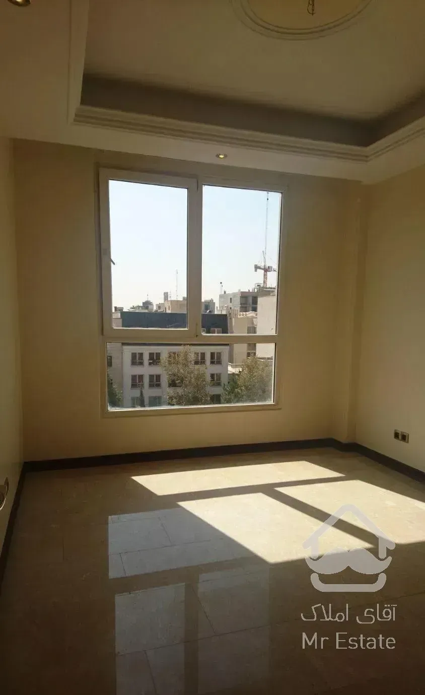 ۱۶۰ متر*سه خواب مستر*جنوبی*دنج در میرداماد شمالی