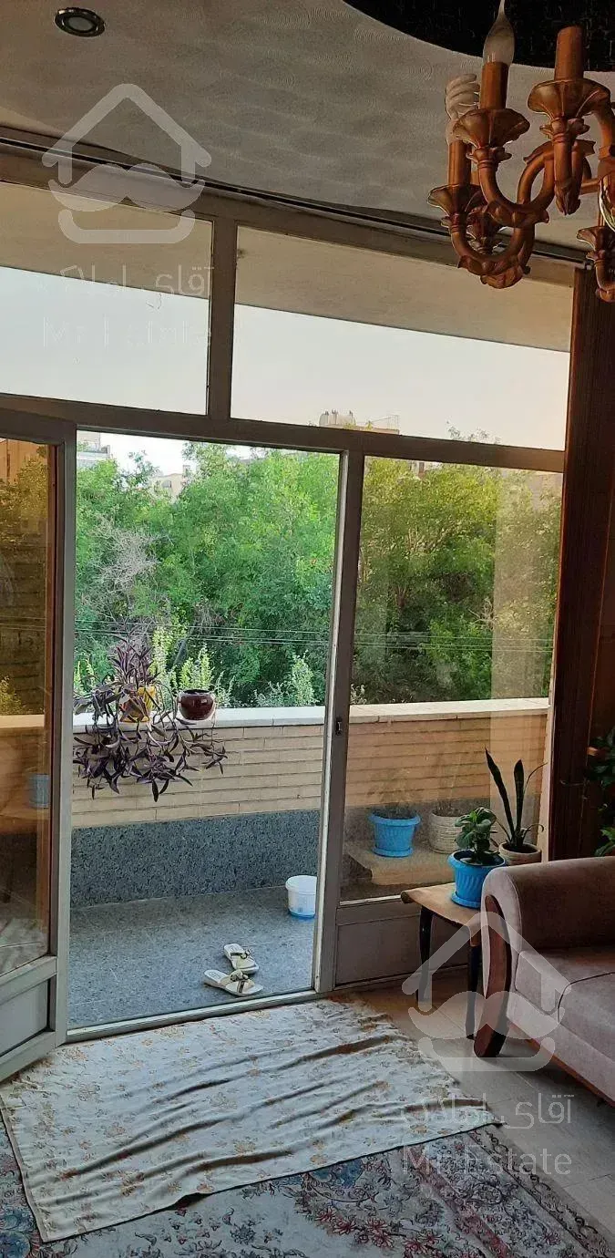 اپارتمان ۹۵ متری دوخوابه .نبش خ سجاد .بلوار ایمان