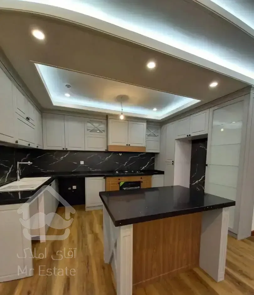 ۱۱۸  متر ۳ خواب** نوسازی و دیزاین شده  **فرعی دنج