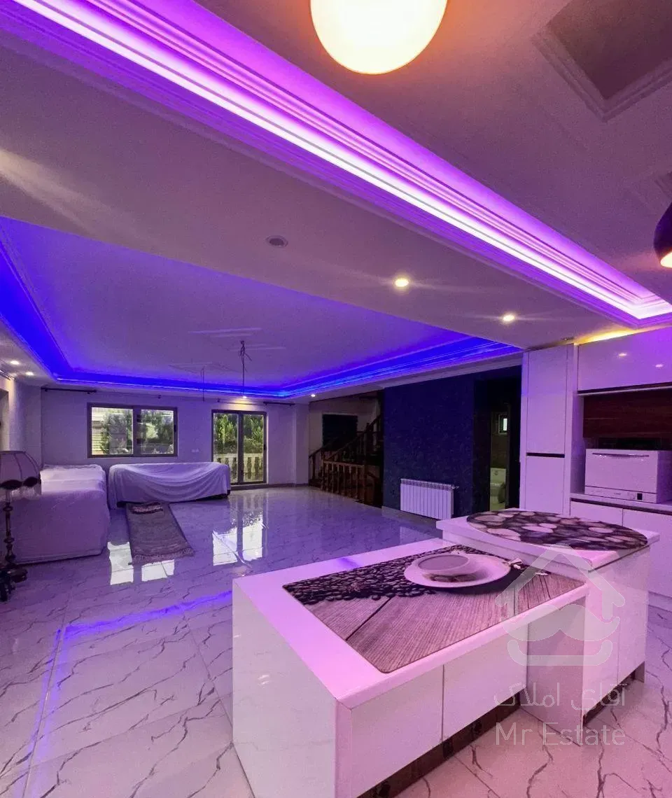 ویلا ساحلی تریبلکس استخر و جکوزی