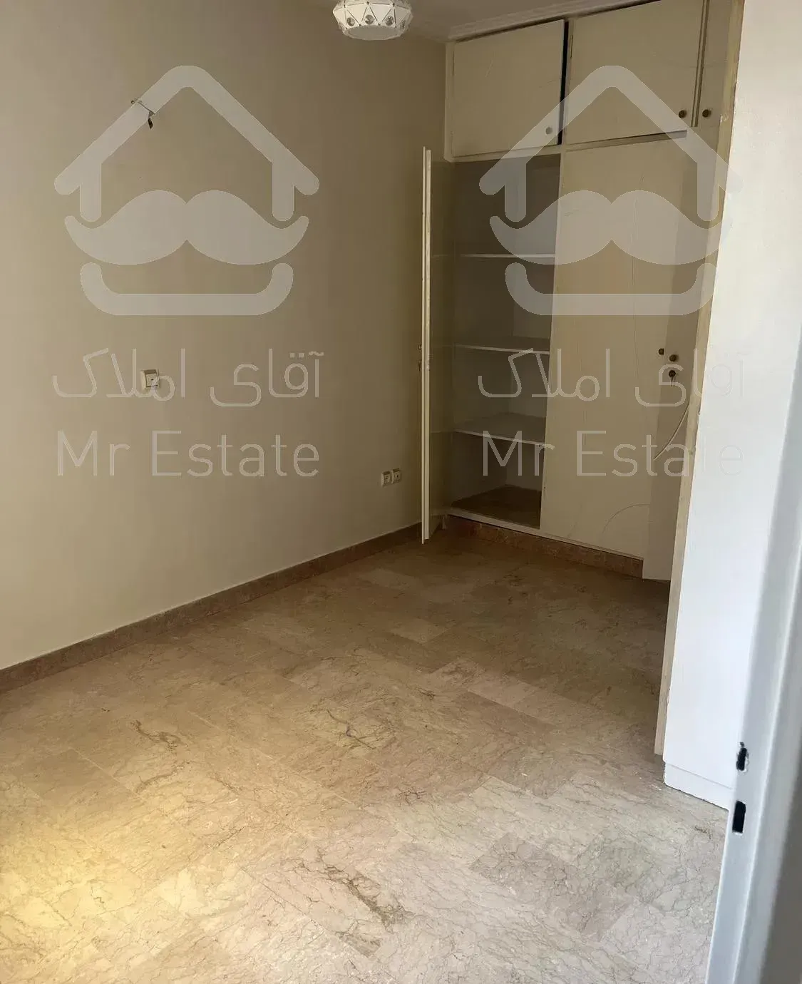 پاسداران - گلستان ها ۱۴۵ متر تاپ لوکیشن