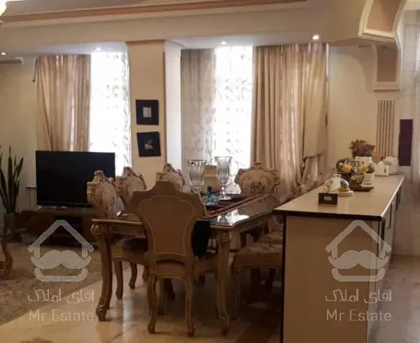 واحد ۱۰۰ متری، خوش نقشه، پذیرایی سر تا سر نور