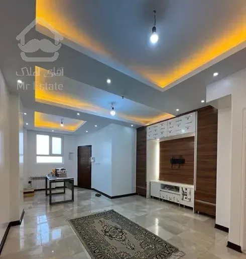 ۵۶ متری - بر میدان ۳۵ - تکواحدی