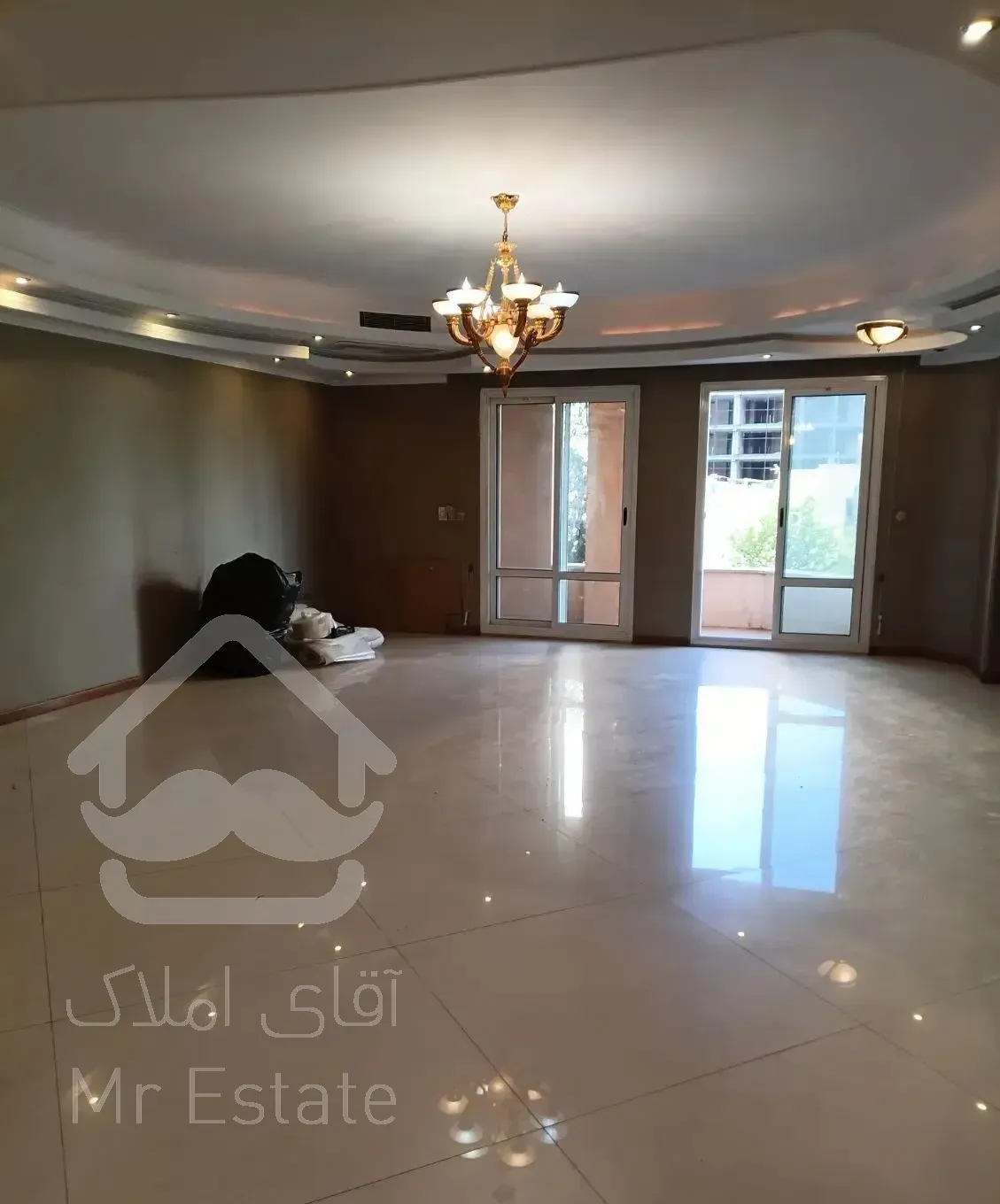 سعادت آباد بالای میدان کاج 150متر فول مشاعات