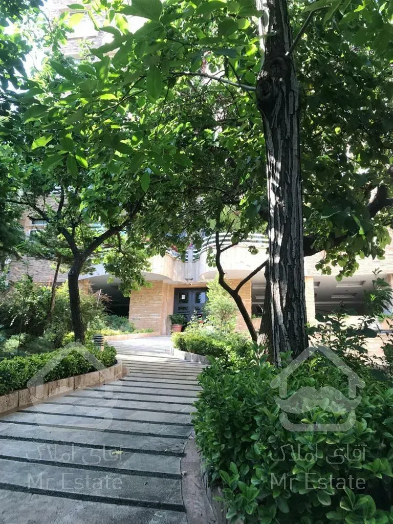 175 متر دربهترین لوکیشن آجودانیه