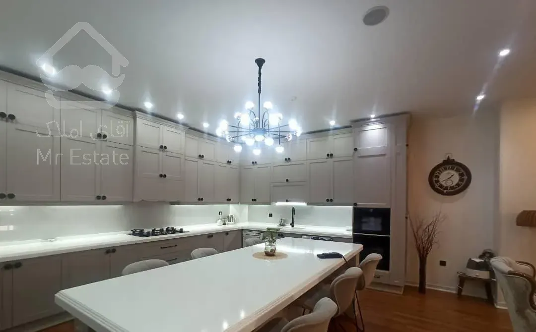 ۲۱۰ متری بافت اصلی شهرک بنفشه