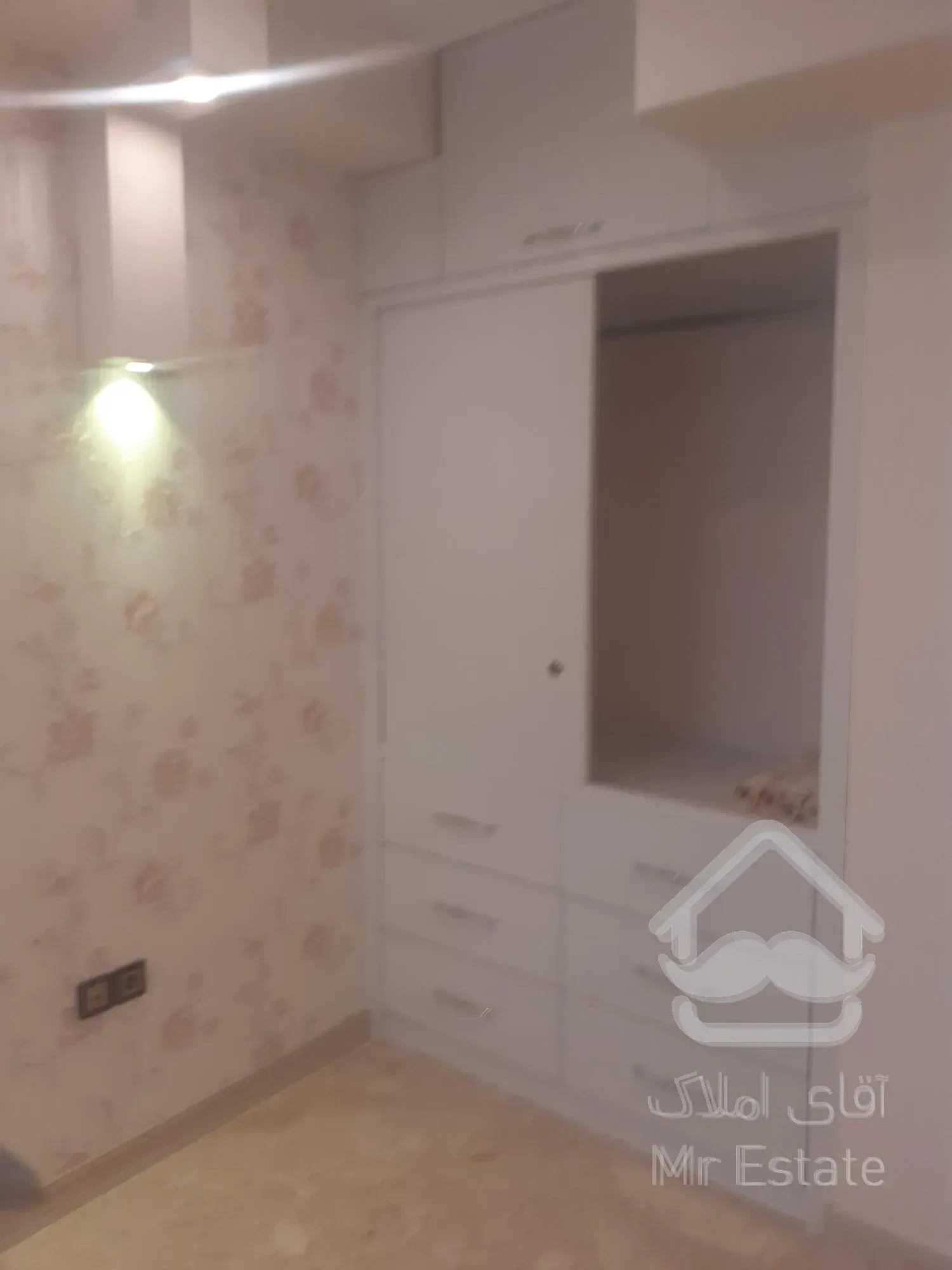 فروش واحد مسکونی غربی بلوار