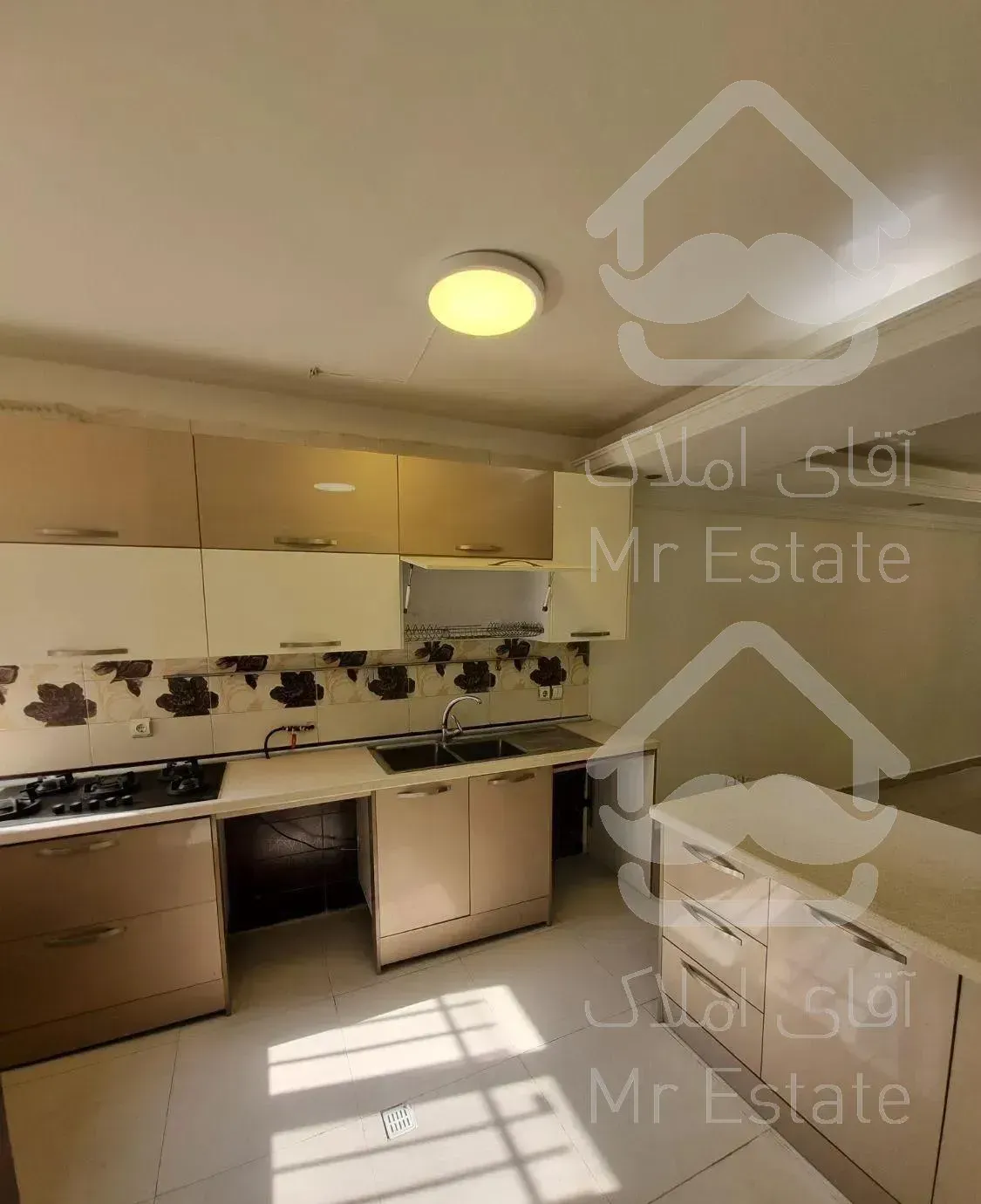 ۹۲ متر فول امکانات کارگر شمالی ( نزدیک نصرت )