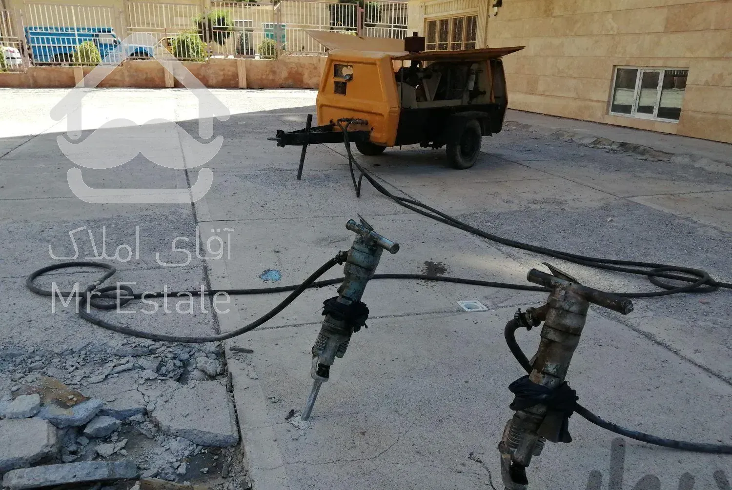 بتن کنی با کمپرسوروسند بلاست سیار وکاترزنی