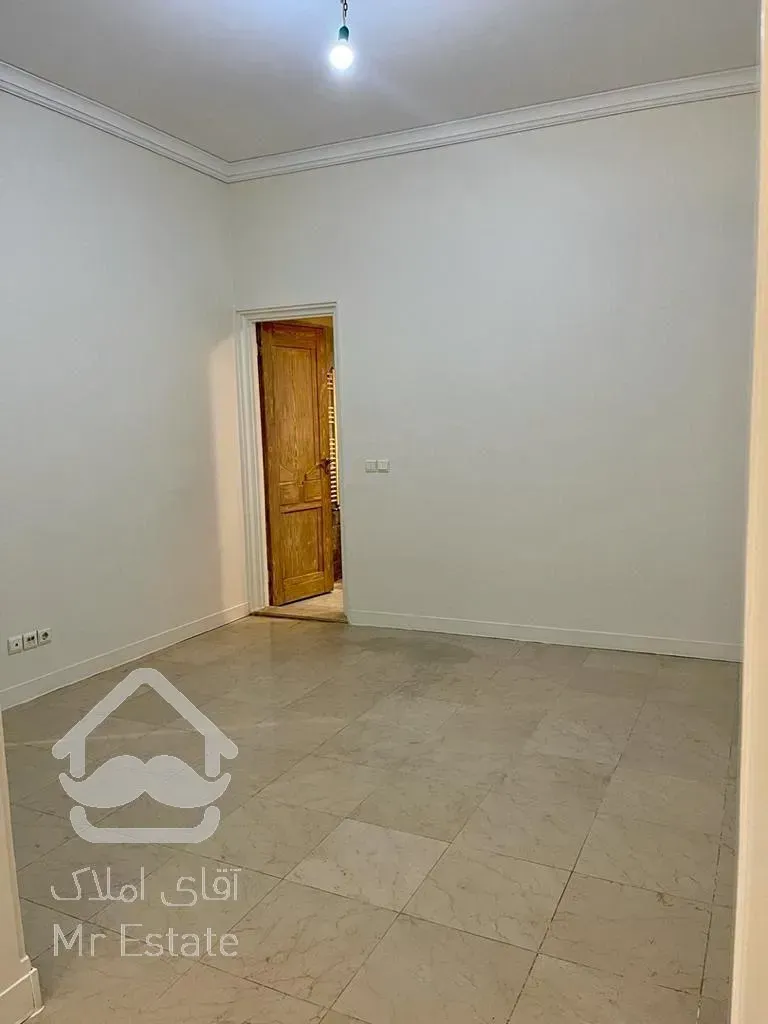 اجاره و رهن آپارتمان محمودیه 135  متر شیک