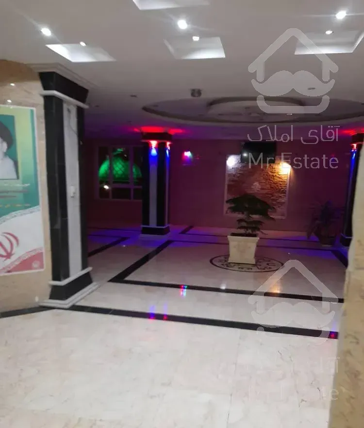 آپارتمان ۹۷ متر و ۲ خوابه میباشد