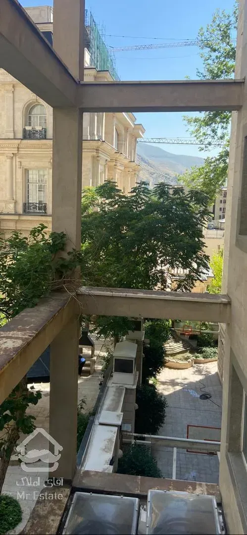 اجاره و رهن آپارتمان زعفرانیه 220  متر شیک