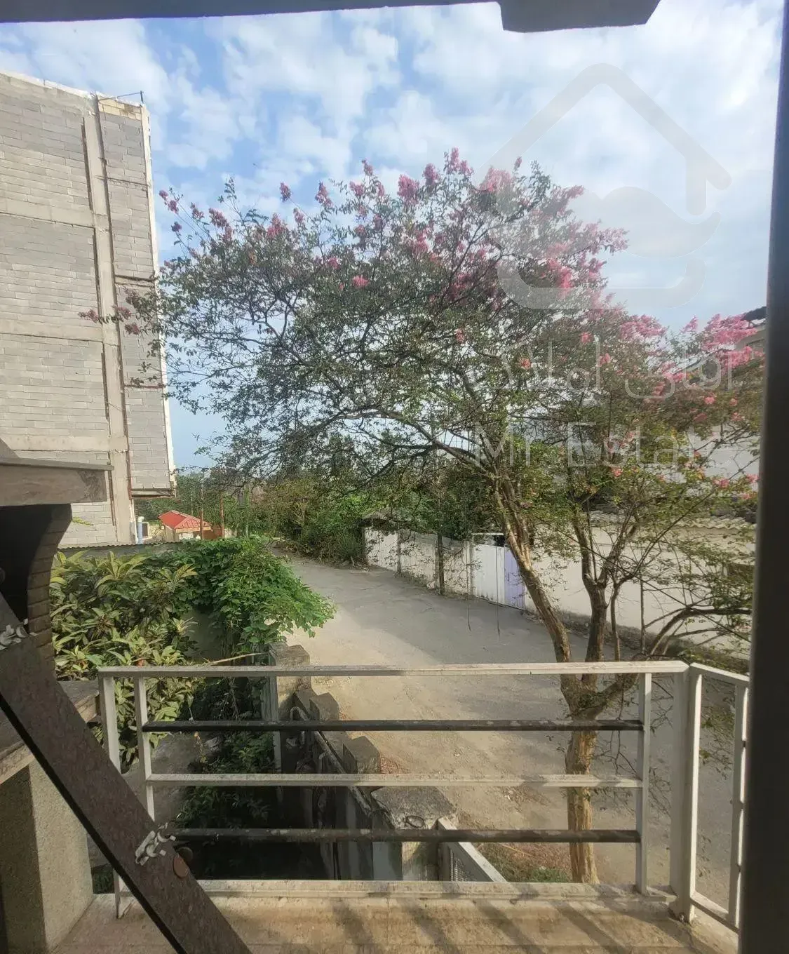 فروش واحد ۹۰ متری /تک واحد/لوکیشن رمک