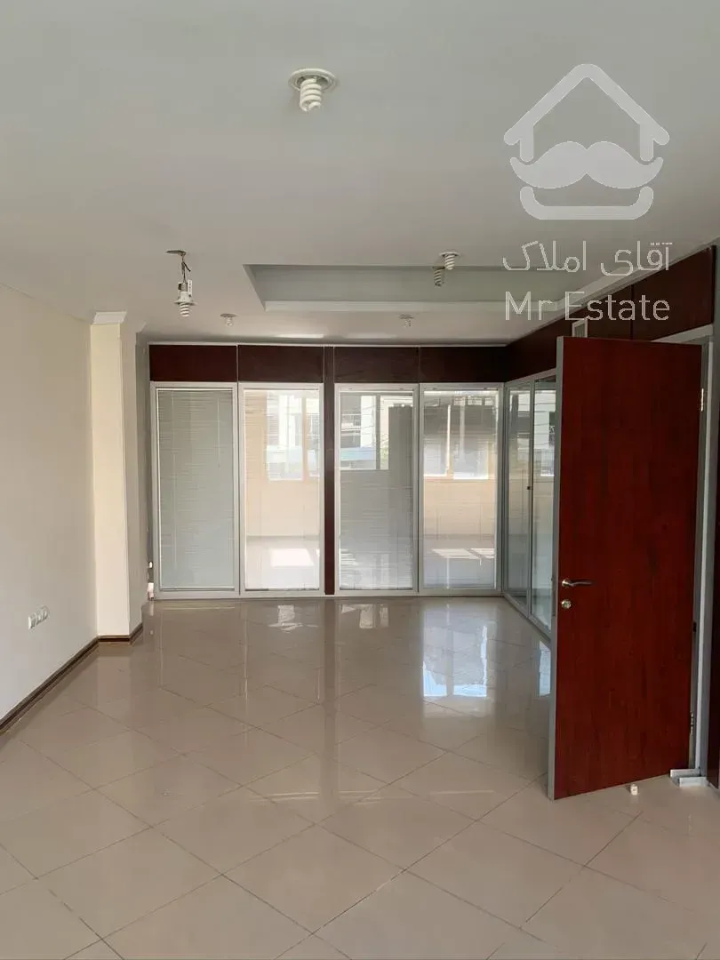 ۱۲۰متر موقعیت اداری کاشانی بهنام