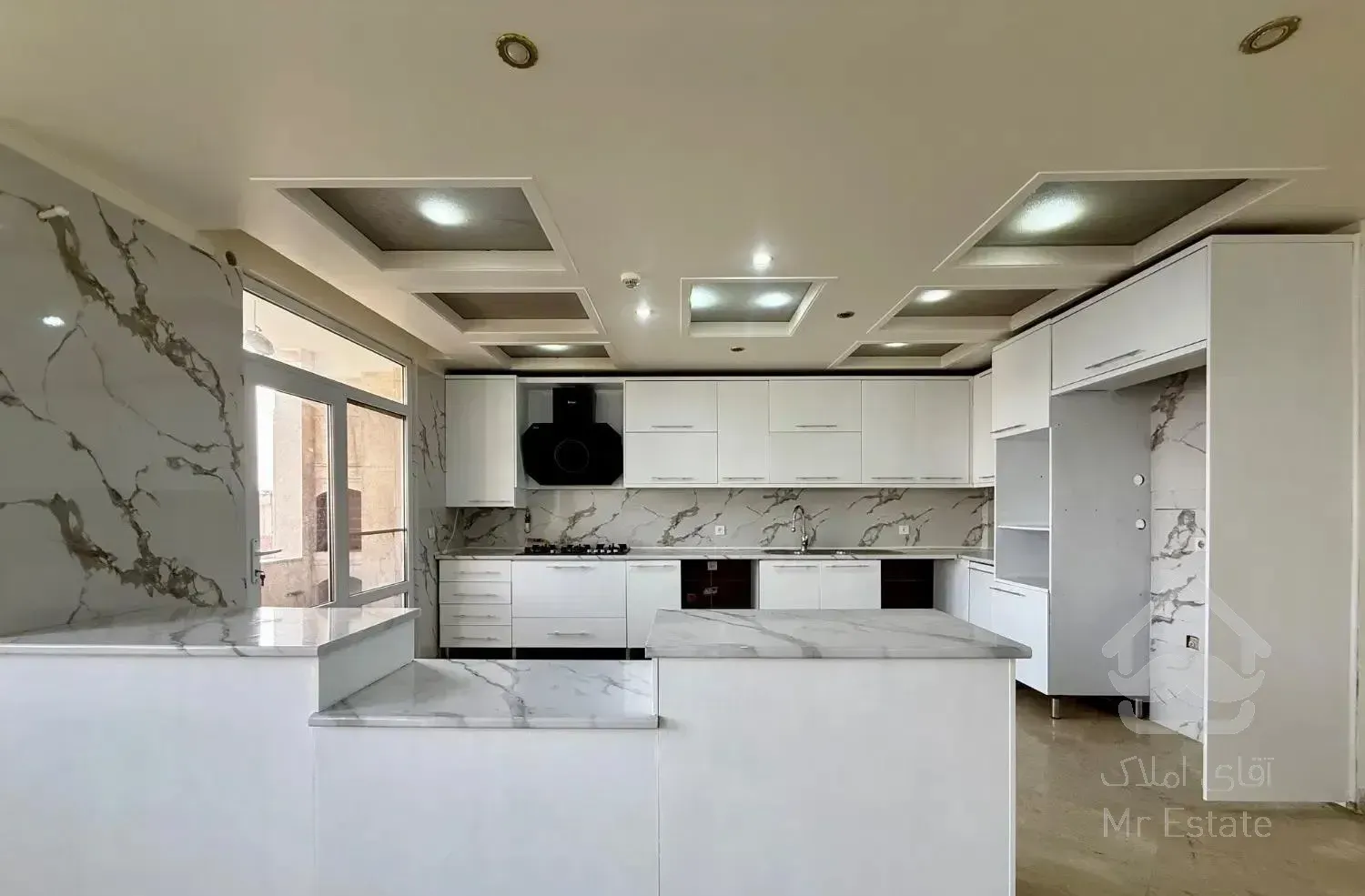 ۱۵۵متر ۳ خواب ۲ پارکینگ سندی ویو ابدی تاپ لوکیشن