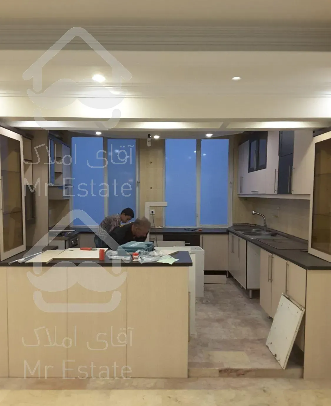 سعادت آباد مطهری شمالی ۱۲۰ متر سه خوابه تکواحدی