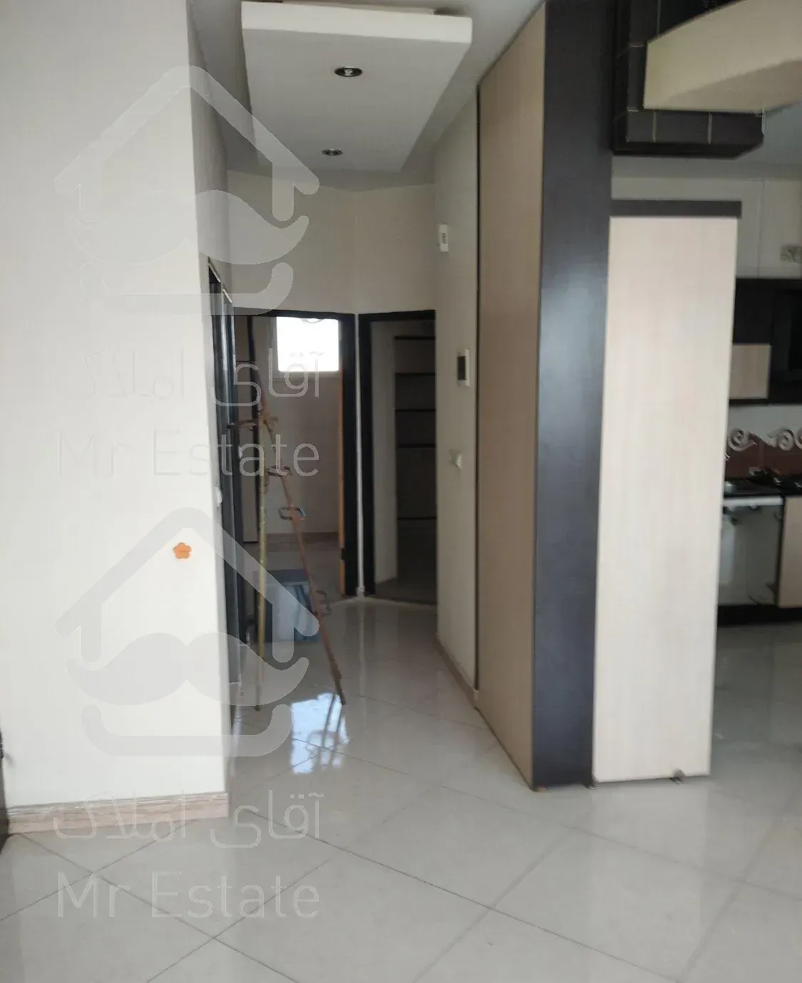 آپارتمان دوخوابه ۱۰۰ متری شیک و تمیز