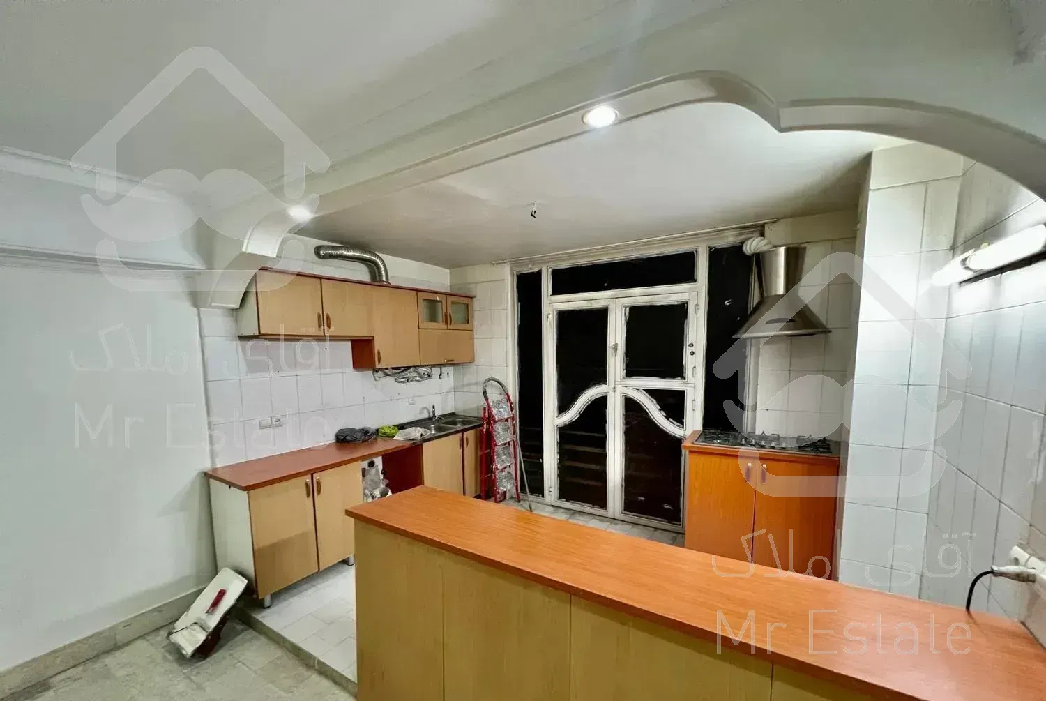 ۵۲ متر فول امکانات