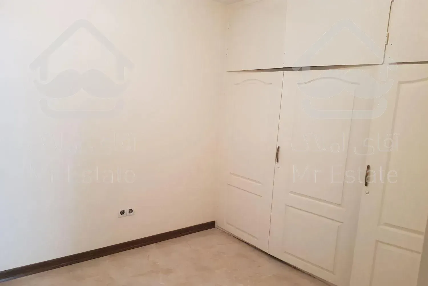 آپارتمان ۹۸ متر / ۲ خواب / کلید نخورده