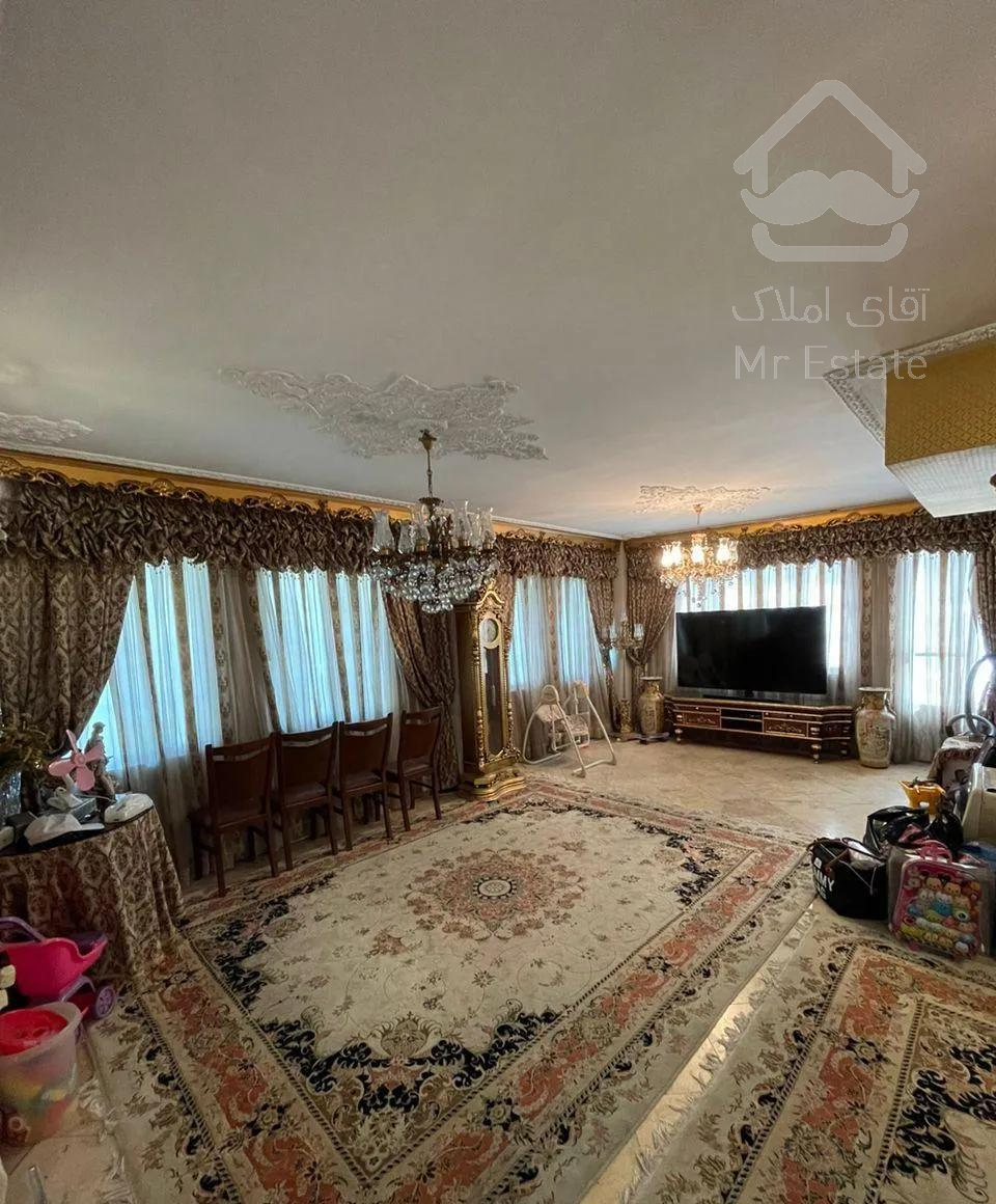 81 متری شیک خوش نقشه