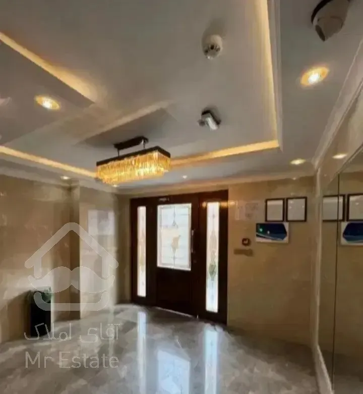 پایین آجودانیه / ۱۸۰متر ۳خواب / تکواحدی