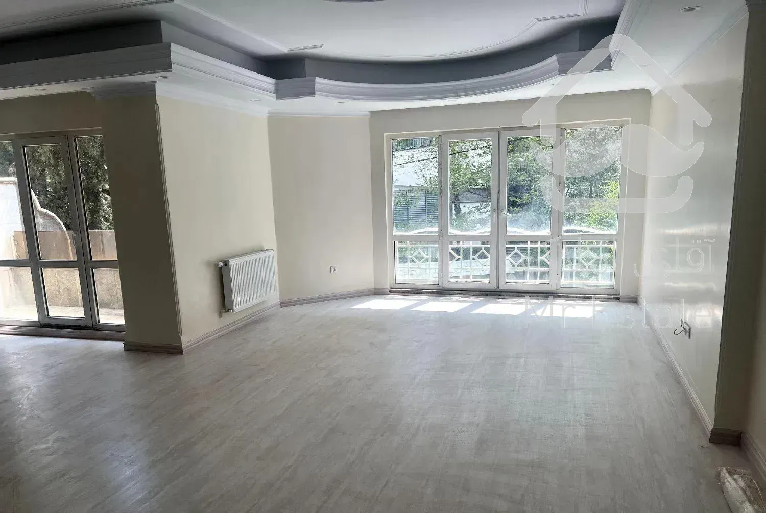 ۱۳۰ متر آپارتمان خوش نقشه( لوکیشن ازگل)