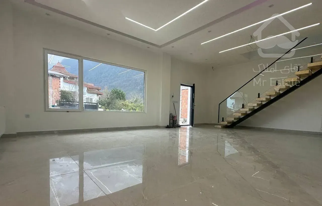 ویلا ۳۰۰ متری نوساز / سند پایانکار / بندپی نجارده