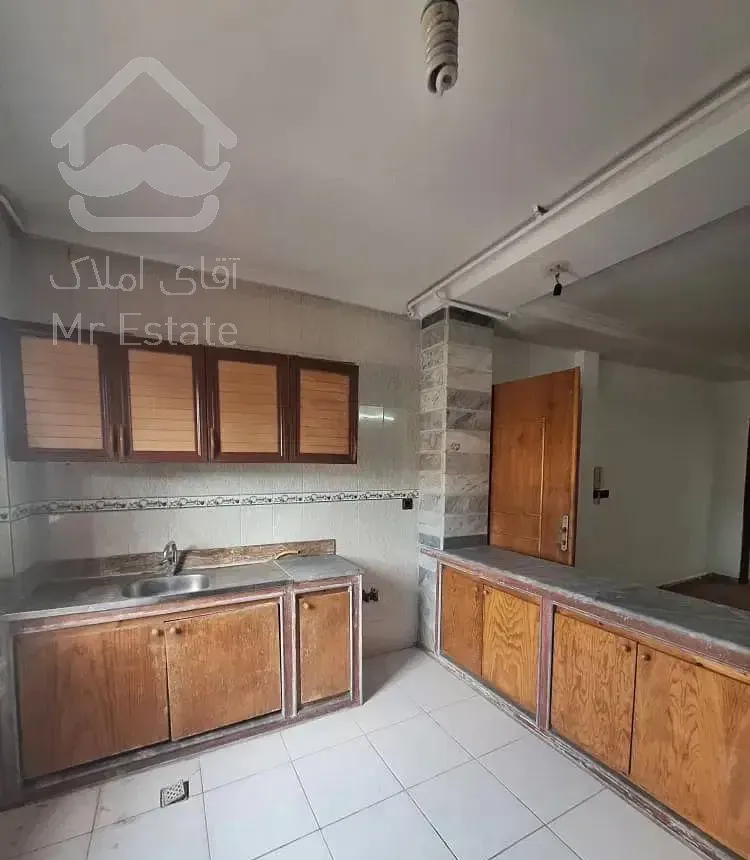 اپارتمان ۱۰۰متری خیابان معلم