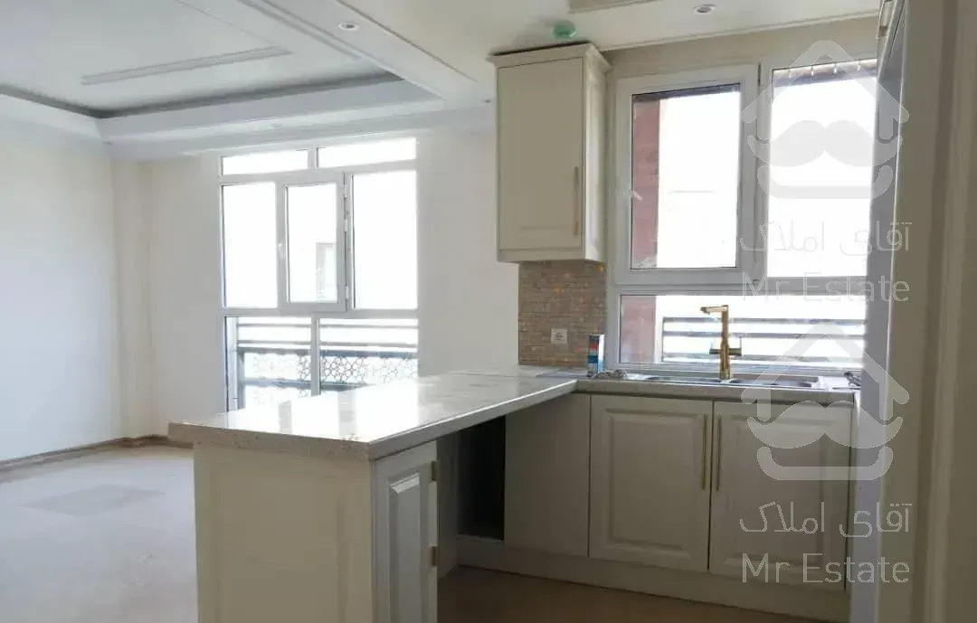 ۱۰۰ متر با ویو شهر