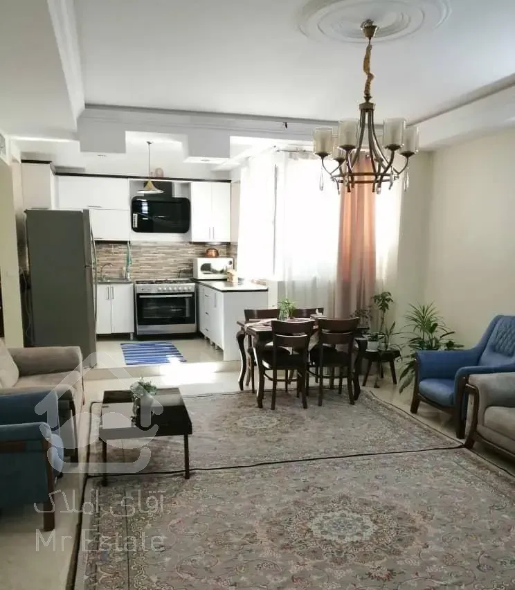 85 متری / پارکینگ دار  / خوش نقشه