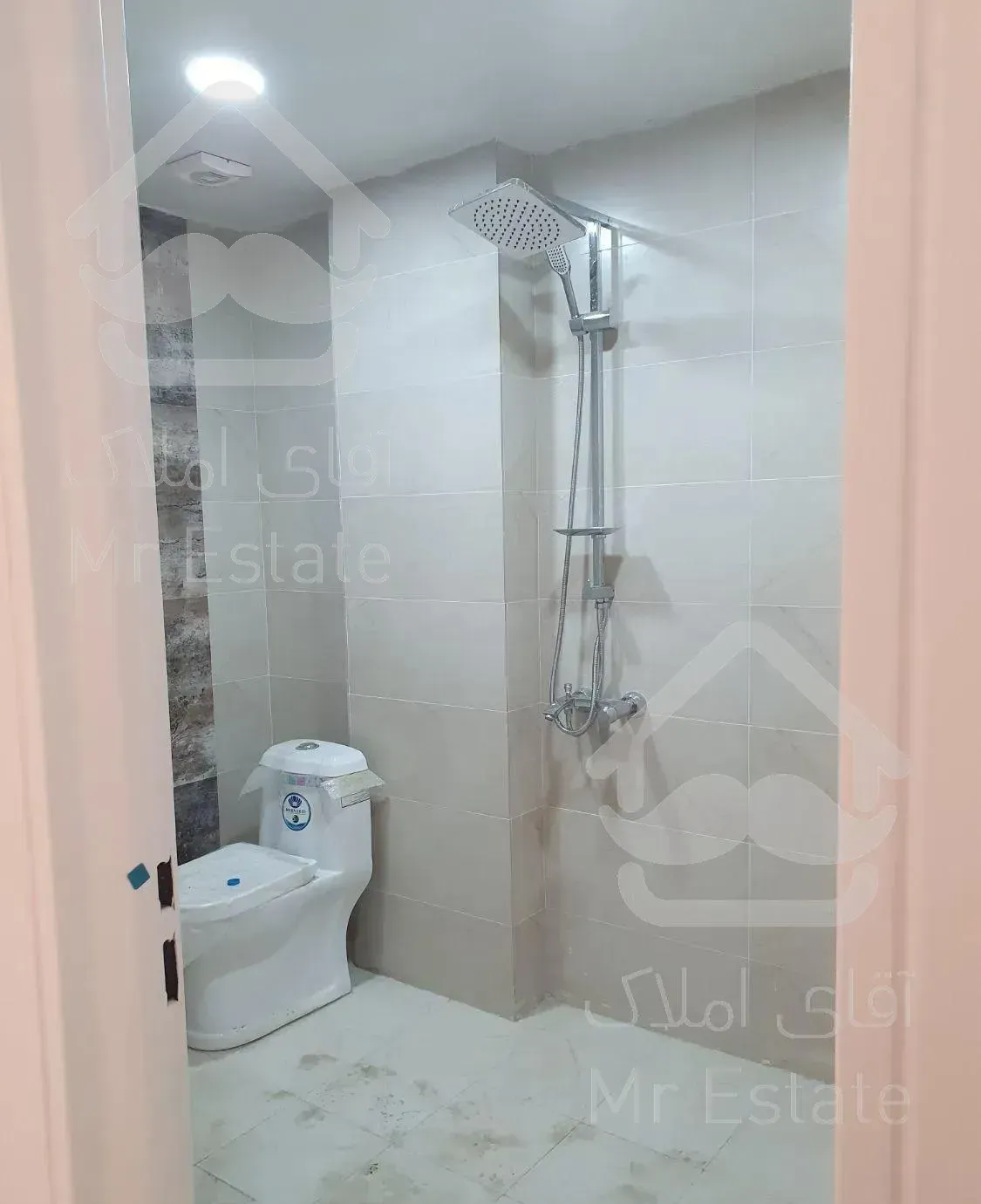 آپارتمان۱۲۳ طبقه۲۲