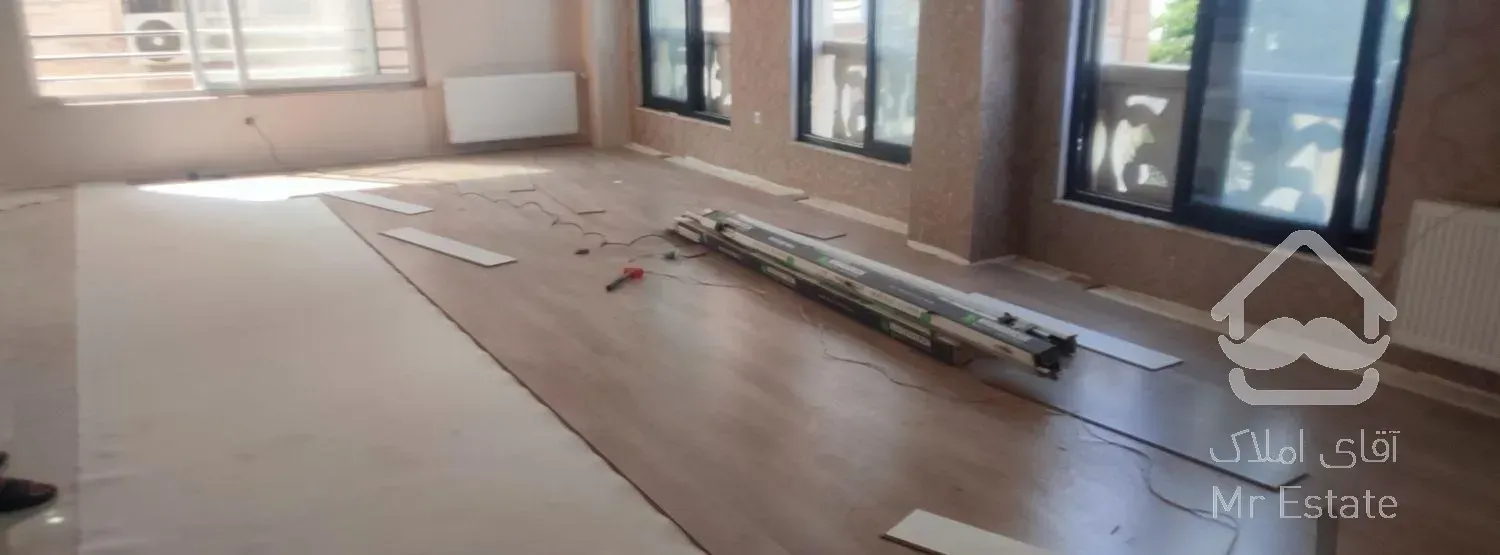 نصاب کفپوش و پارکت (نصب)