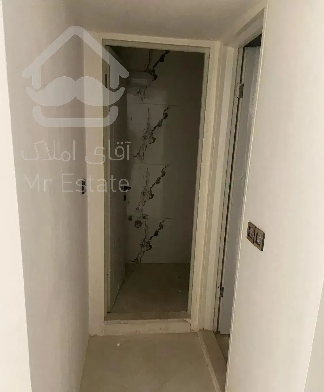 آپارتمان نوساز لوکیشن و متریال درجه ۱