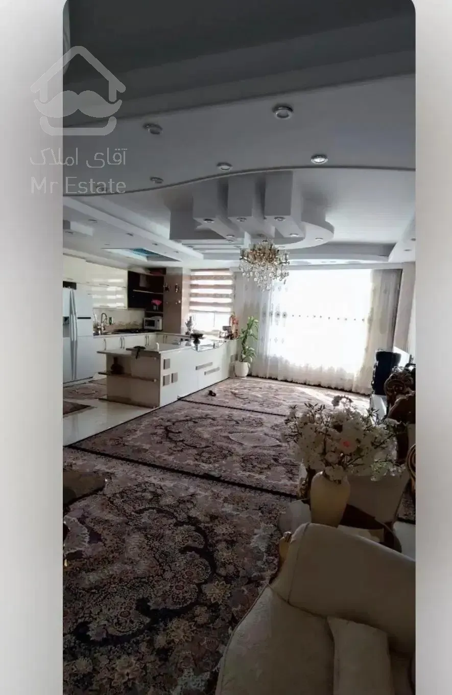 اپارتمان ۱۰۰ متری سند دار