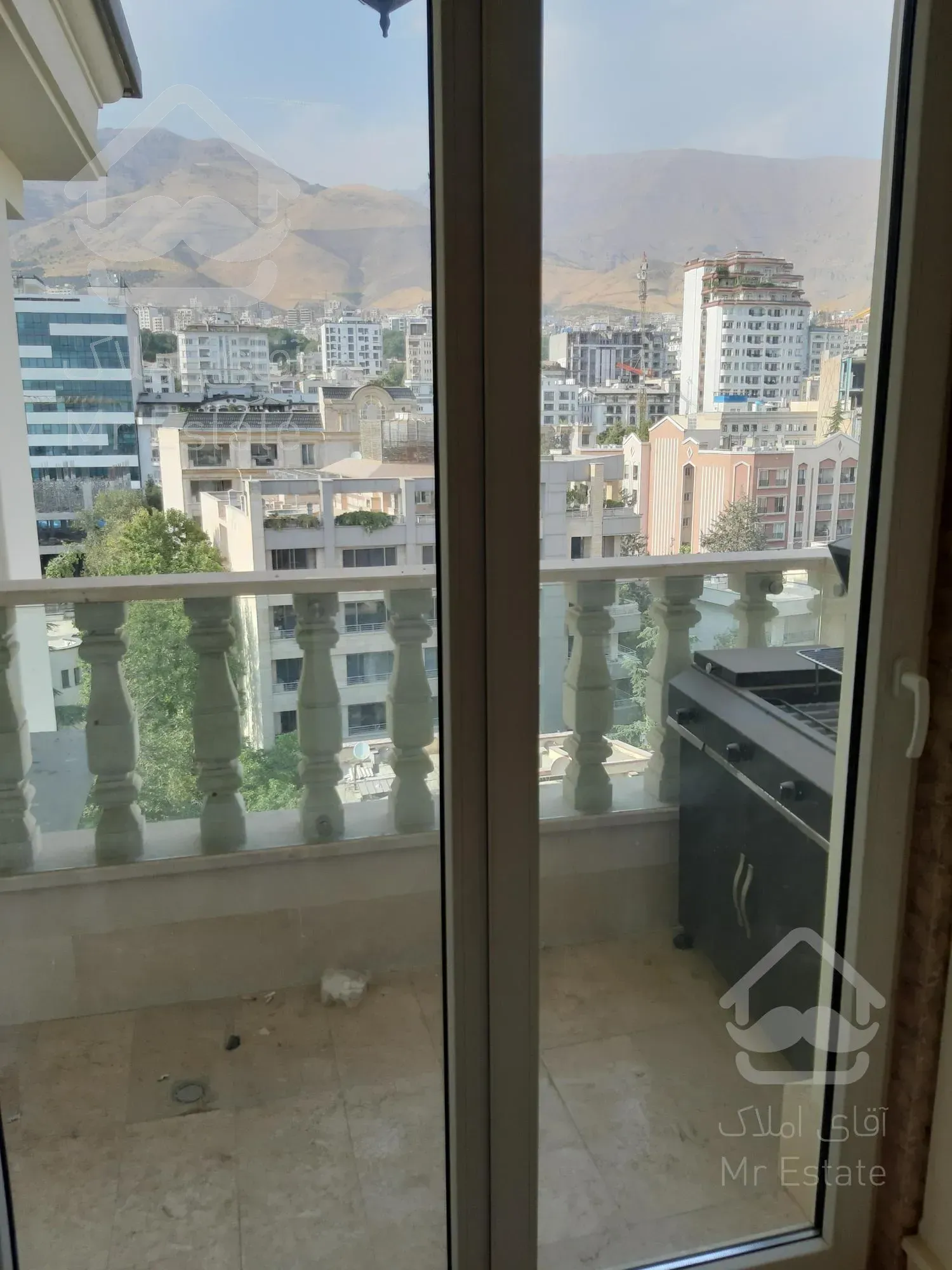 آپارتمان ۲۰۰متر ۳خواب نوساز تراس اقدسیه گلستان فول