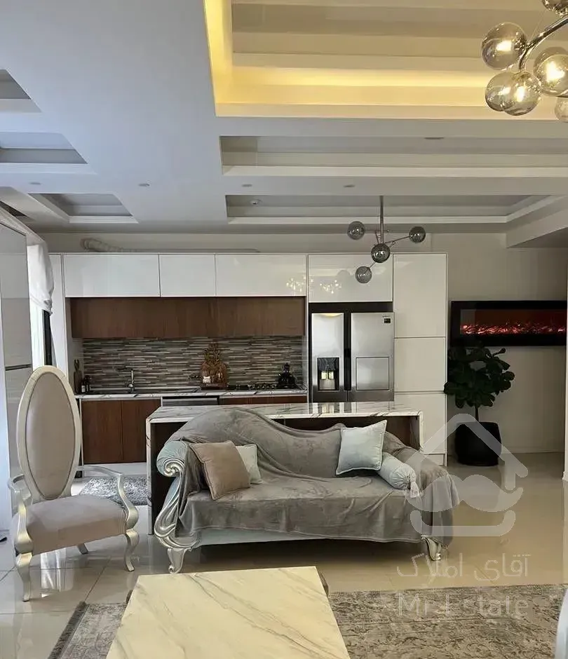 ۱۲۰متر سه خواب//تک واحد//باغ فیض خیابان مهستان