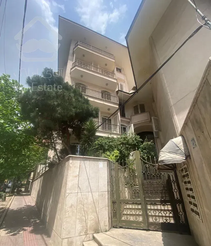 ۱۷۶ و ۱۷۲ متری ۳ خوابه در فرمانیه شرقی قدرالسهمی