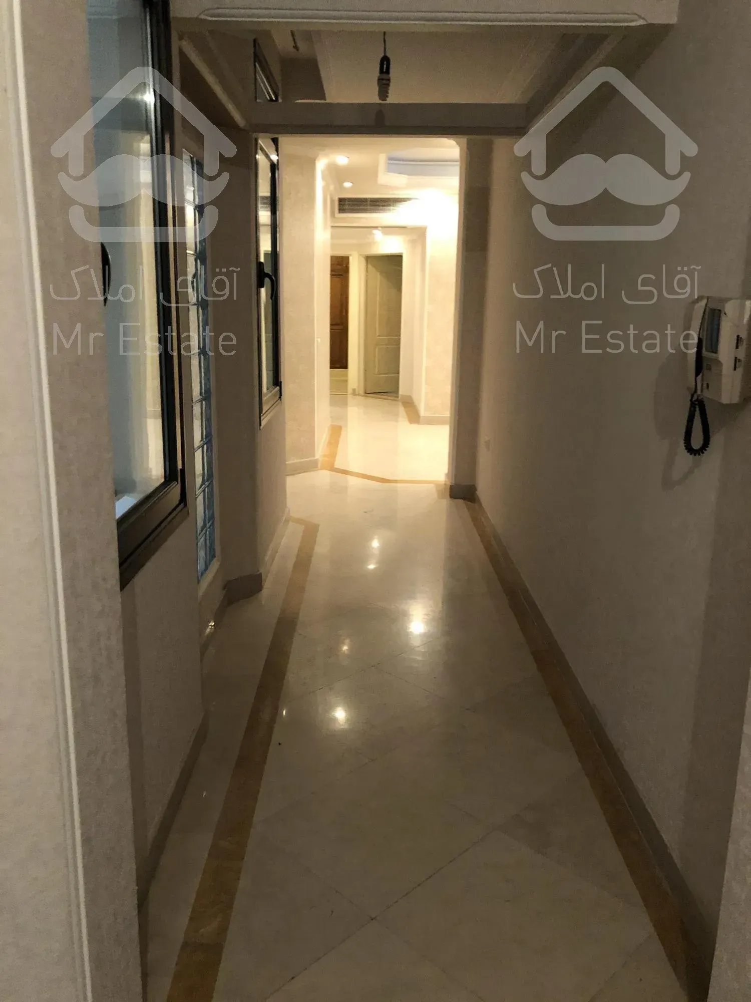 رهن و اجاره آپارتمان ۲۲۰ متری ۳ خوابه فرمانیه