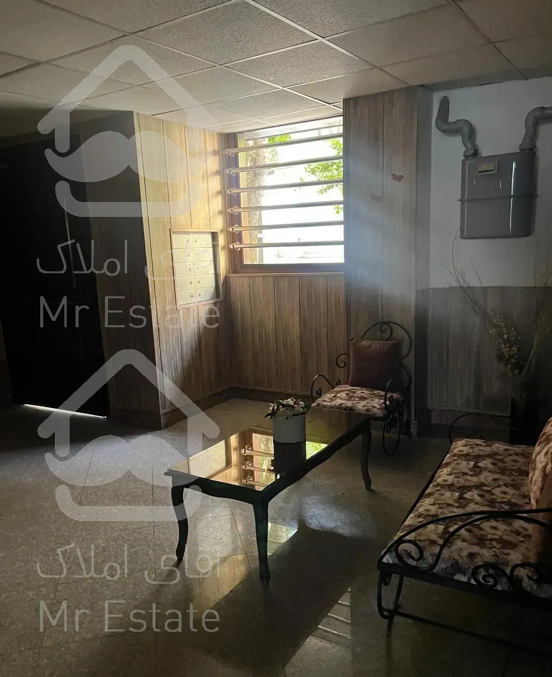 ۷۶ متر ۲ خواب بلوار کاوه با لابی و پارکینگ سندی